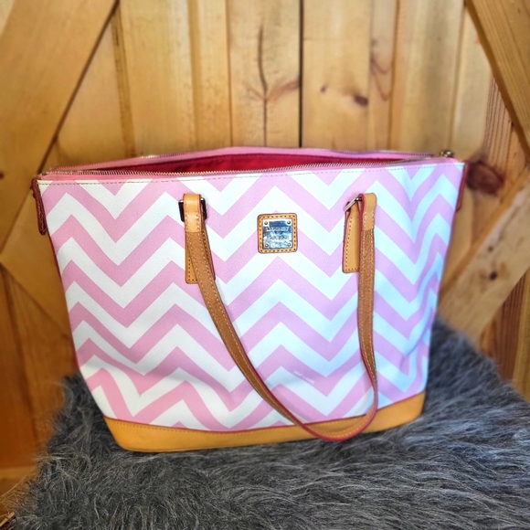 Dooney Bourke PinkWhite Chevron Coated & Vacchetta Leather Tote Shoulder Bag - Picture 1 of 15